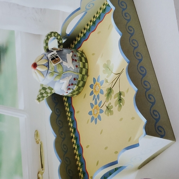 Debbie Mumm's Creative Stenciling book - Picture 6 of 16